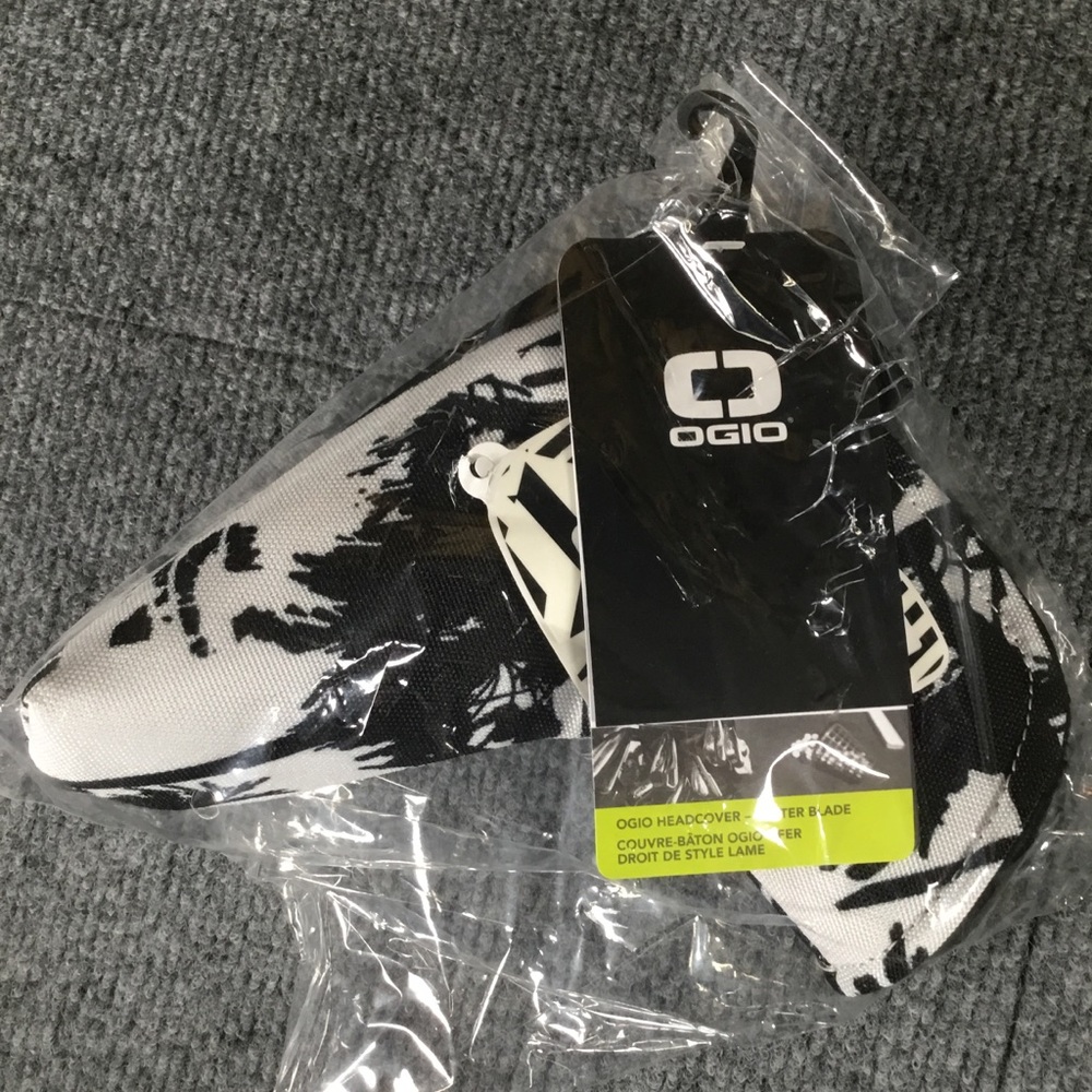 Ogio black and white tropical print blade putter cover NWT - Picture 2 of 3